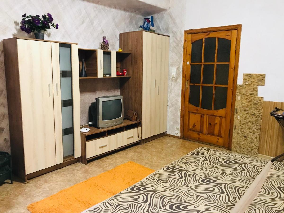 1 Room Apartment Odessa Exterior photo
